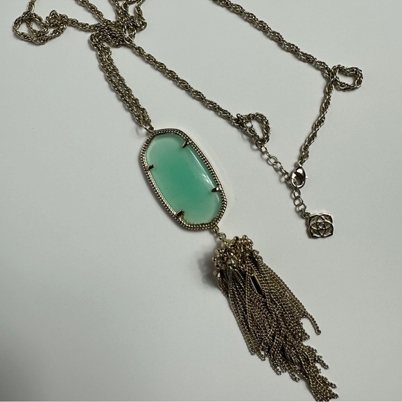 Kendra Scott Rayne Necklace Chalcedony - Picture 8 of 13